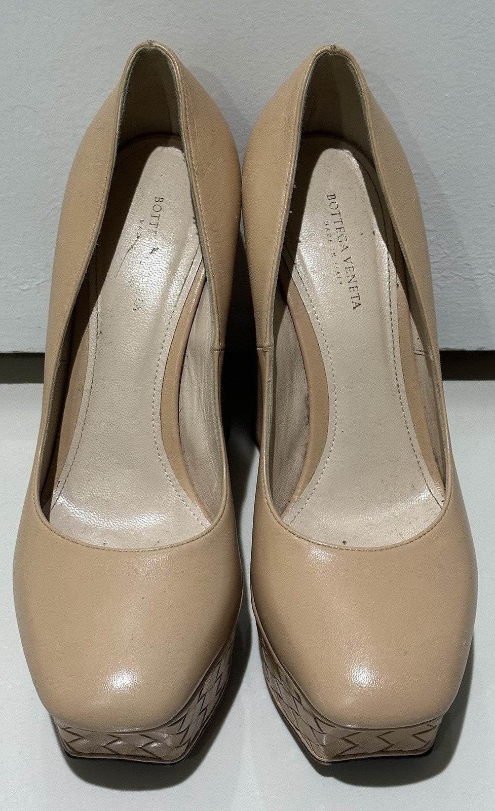 BOTTEGA VENETA PLATFORM HEELS NUDE LEATHER SZ 6 36