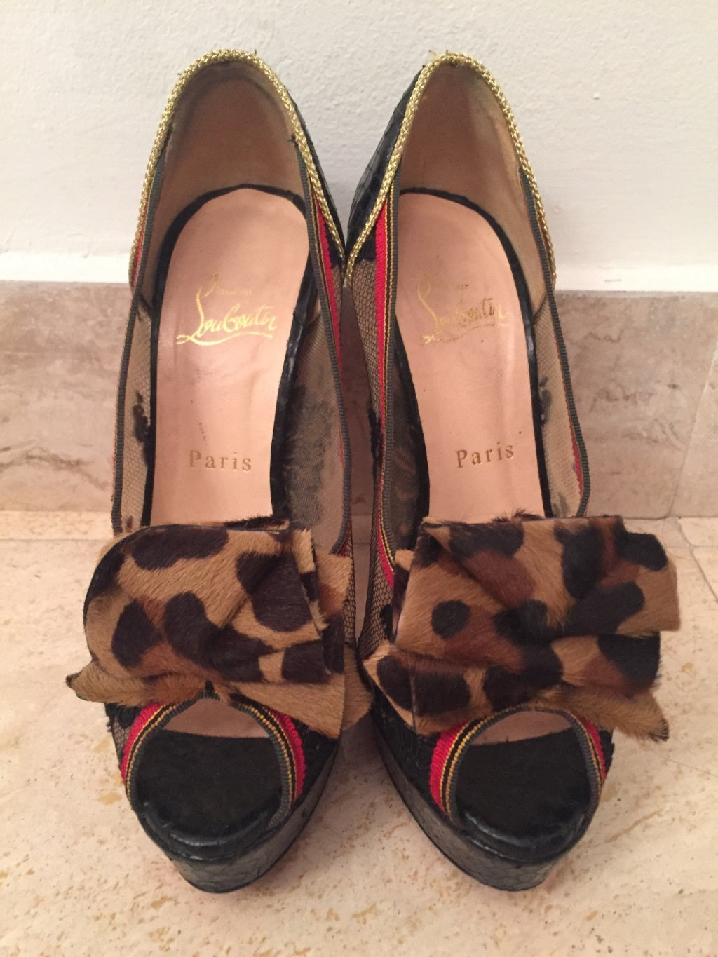 $1695 CHRISTIAN LOUBOUTIN SNAKESKIN/ LACE / LEOPARD PONY HAIR HEELS SZ 36