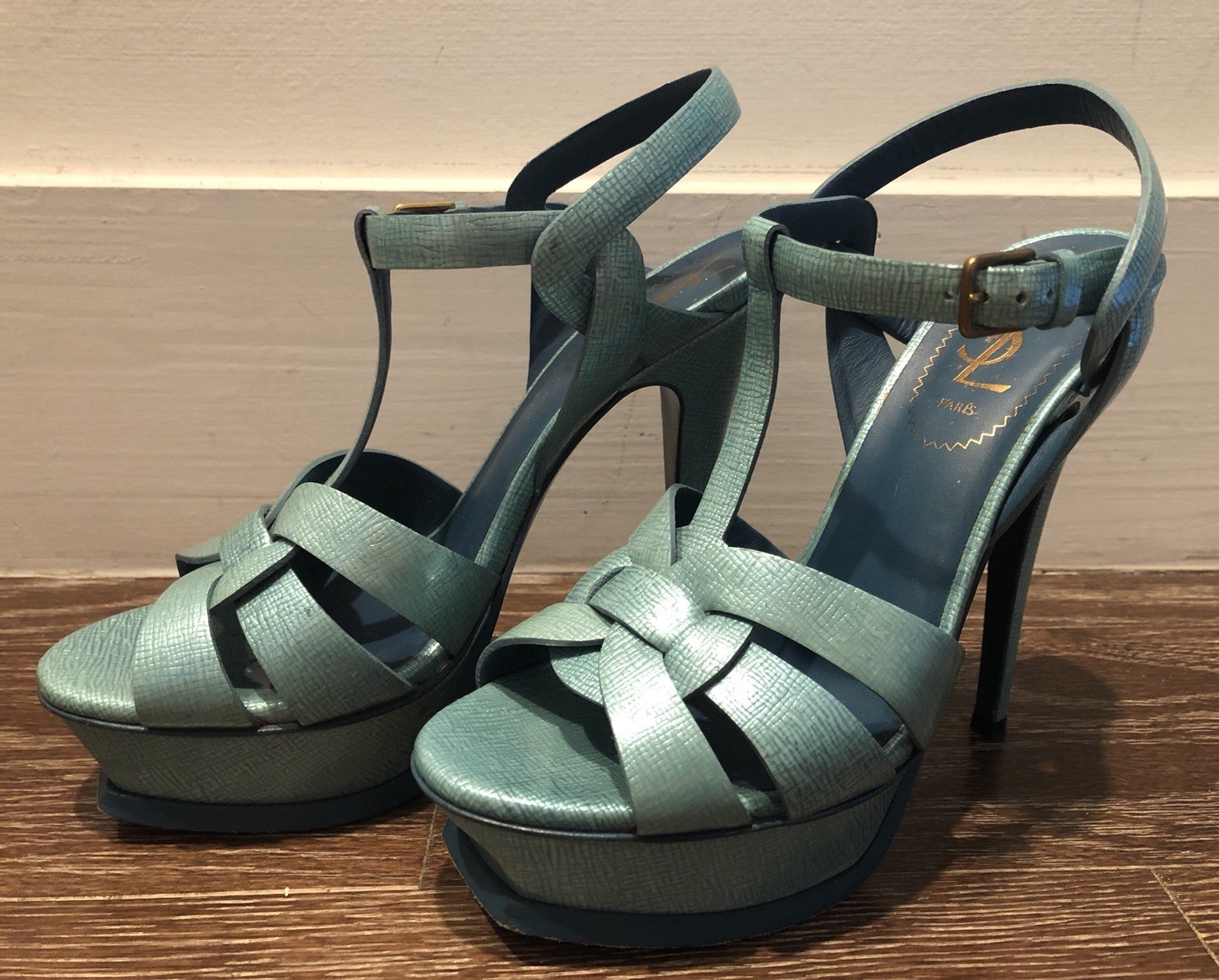 $995 YSL YVES SAINT LAURENT AQUA TRIBUTE  105 HEEL SANDALS SZ 6