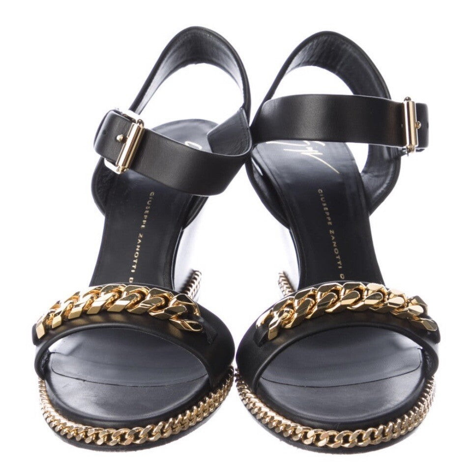 $895 GIUSEPPE ZANOTTI BLACK LEATHER GOLDTONE CHAIN ACCENT WEDGE SANDALS SZ 9 39
