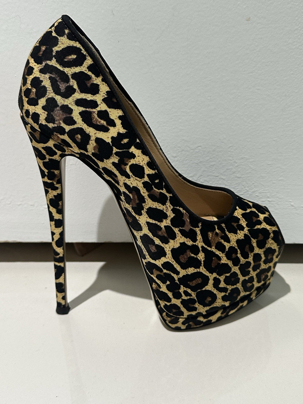 $1295 GIUSEPPE ZANOTTI LEOPARD HEELS/ PUMPS PEEP TOE SZ 36 6 US