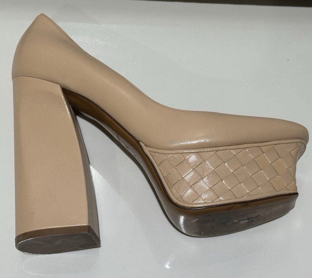 BOTTEGA VENETA PLATFORM HEELS NUDE LEATHER SZ 6 36