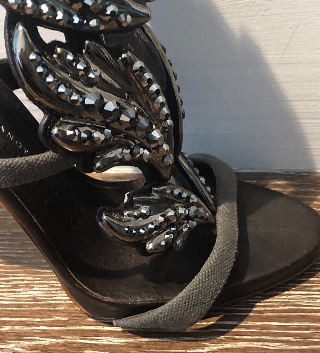 $2125 GIUSEPPE ZANOTTI SMOKE WING JEWELED SANDALS SZ 35.5 / 5
