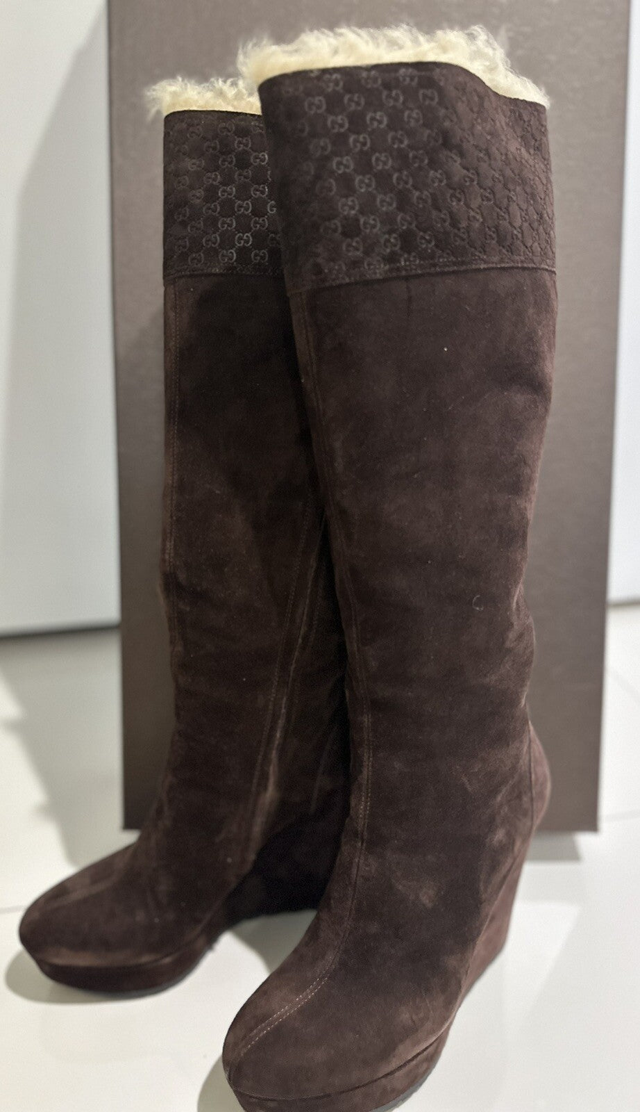 GUCCI NIB MICROGUCCISSIMA BROWN SUEDE / SHEARLING ACCENT KNEE HIGH BOOTS SZ 6 36