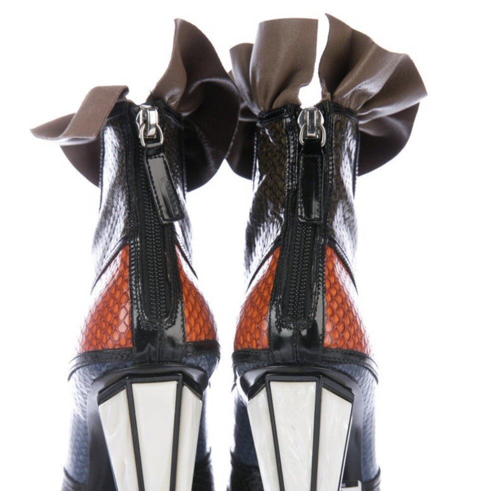 $1335 NEW RODARTE EMBOSSED SNAKESKIN ANKLE BOOTS SZ 9 39