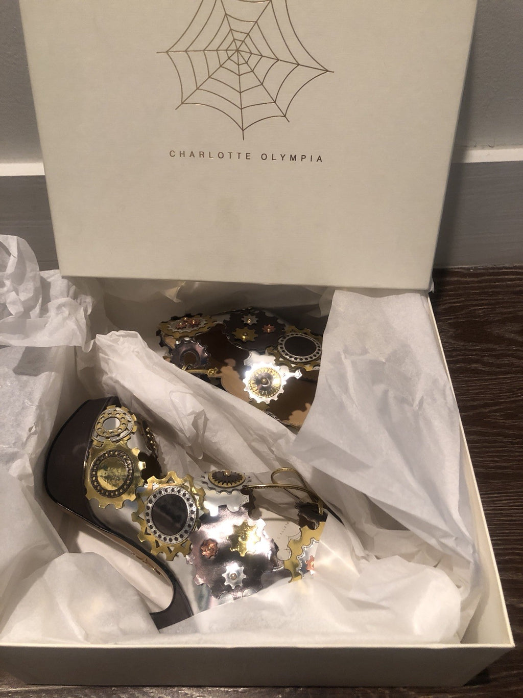 $1395 NIB CHARLOTTE OLYMPIA RUNWAY METALLIC LEATHER PLATFORM HEELS SZ 36  6