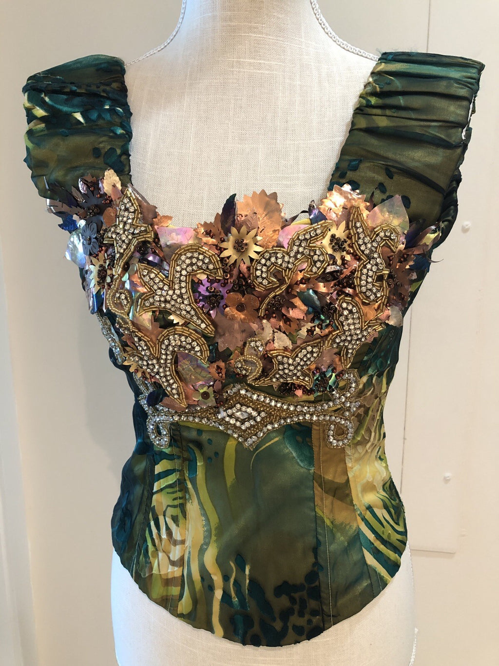 $1800 NWT CUSTOM MADE 2 PC CORSET / SKIRT SET W/ CRYSTALS SZ S
