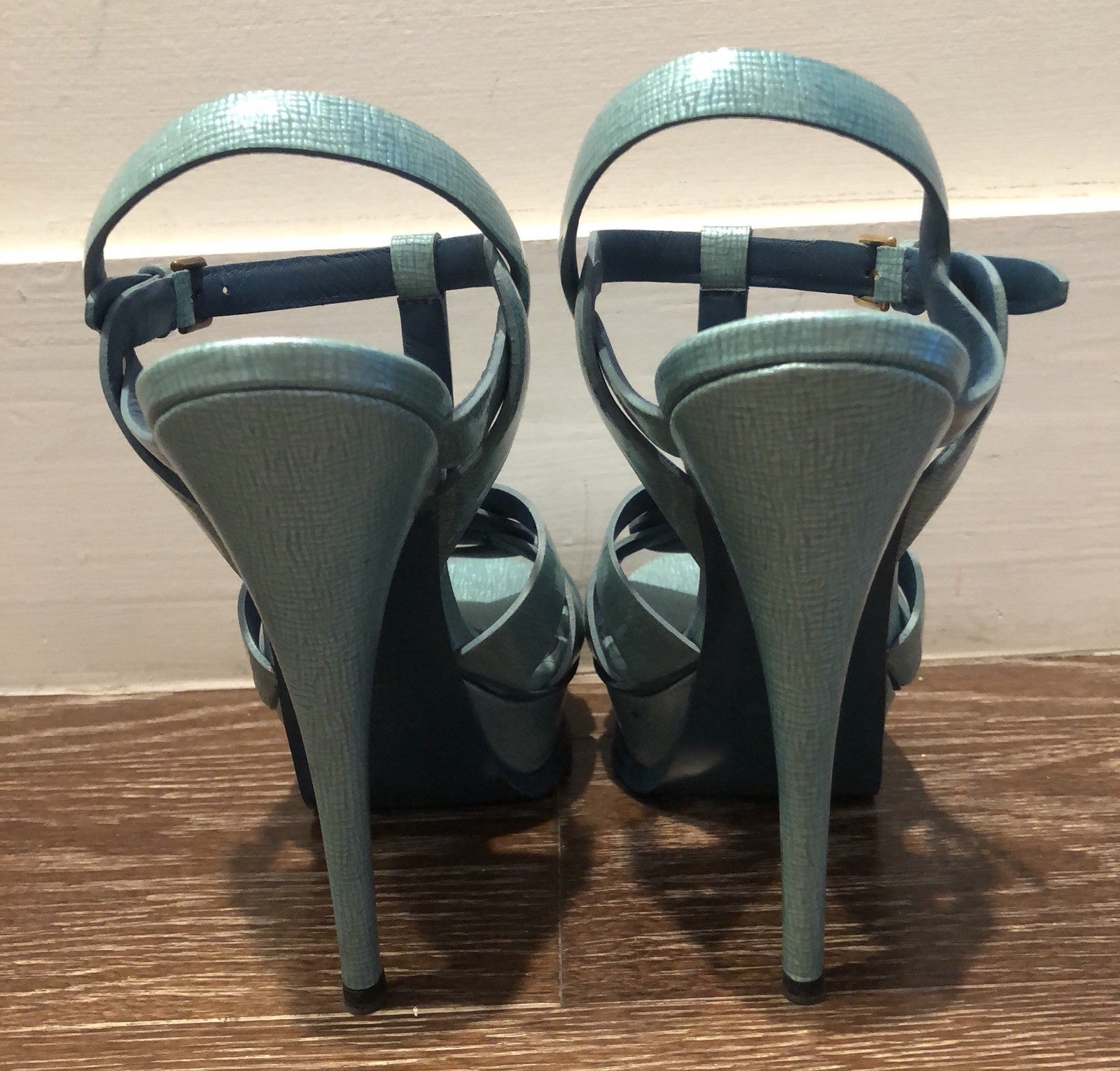 $995 YSL YVES SAINT LAURENT AQUA TRIBUTE  105 HEEL SANDALS SZ 6