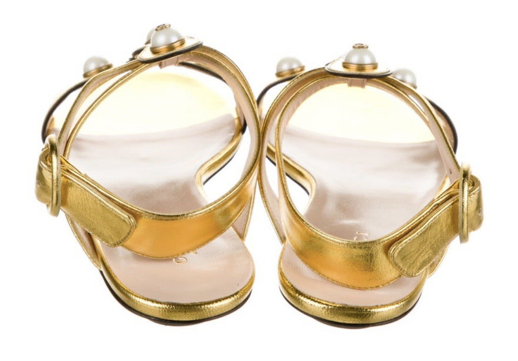 $995 NEW GUCCI METALLIC GOLD LEATHER FAUX PEARL GG LOGO SANDALS SZ 5.5 35.5